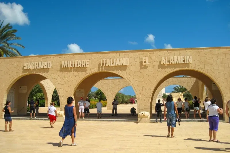 Tour ad Alamein dal Porto di Alessandria