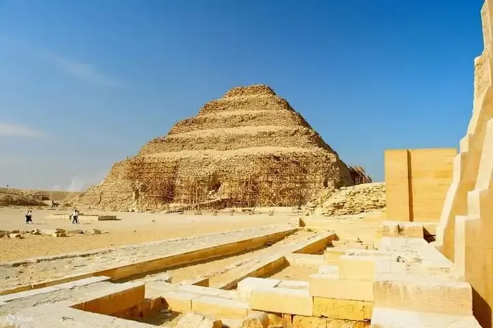 viaje a las pirámides de Giza y Sakkara