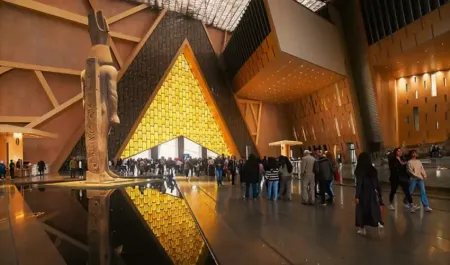 Meilleure excursion aux pyramides de Gizeh et au Grand Musée Égyptien depuis l'aéroport
