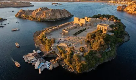 Excursion au temple de Philae, a lobelisque inacheve et au Haut Barrage