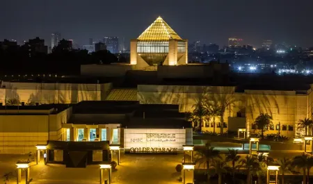Visite des pyramides de Gizeh et du Musee national des civilisations egyptiennes 