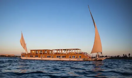 Croisiere de 5 jours pour le Nil au bord de l Iris Dahabiya