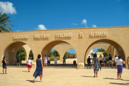 Tour ad Alamein dal Porto di Alessandria