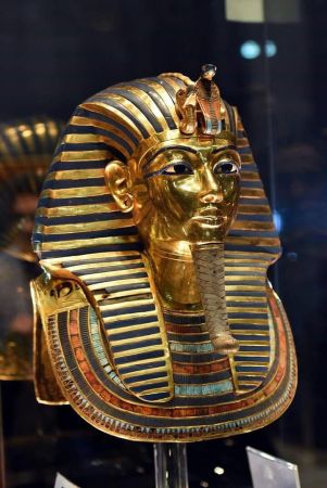 The king Tutankhamun's mask